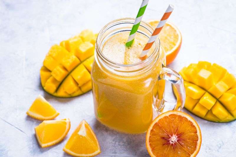 Mango y naranja